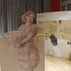 Silhouette en carton alvéolaire personnalisée avec un adhésif