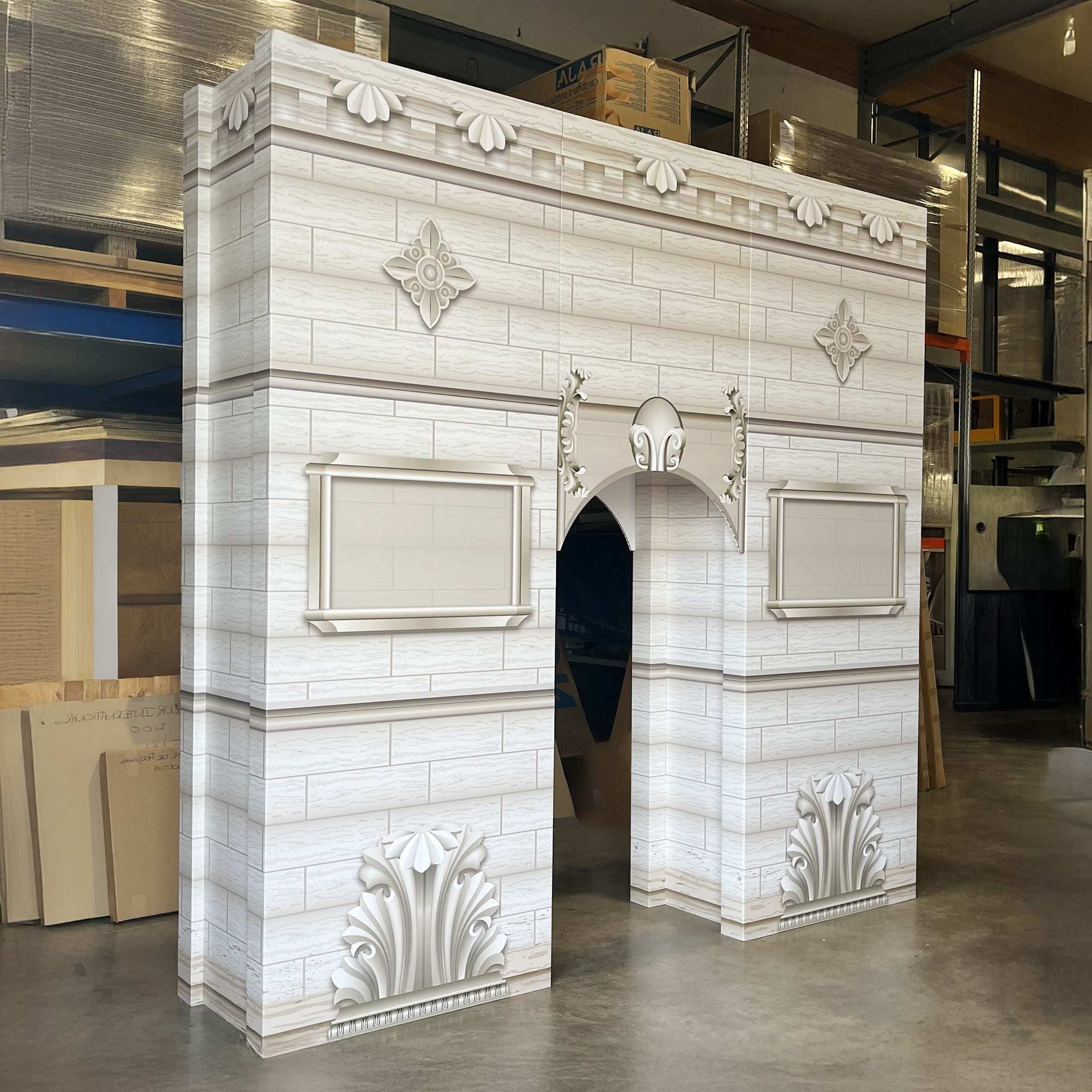 Arc de triomphe décor en carton