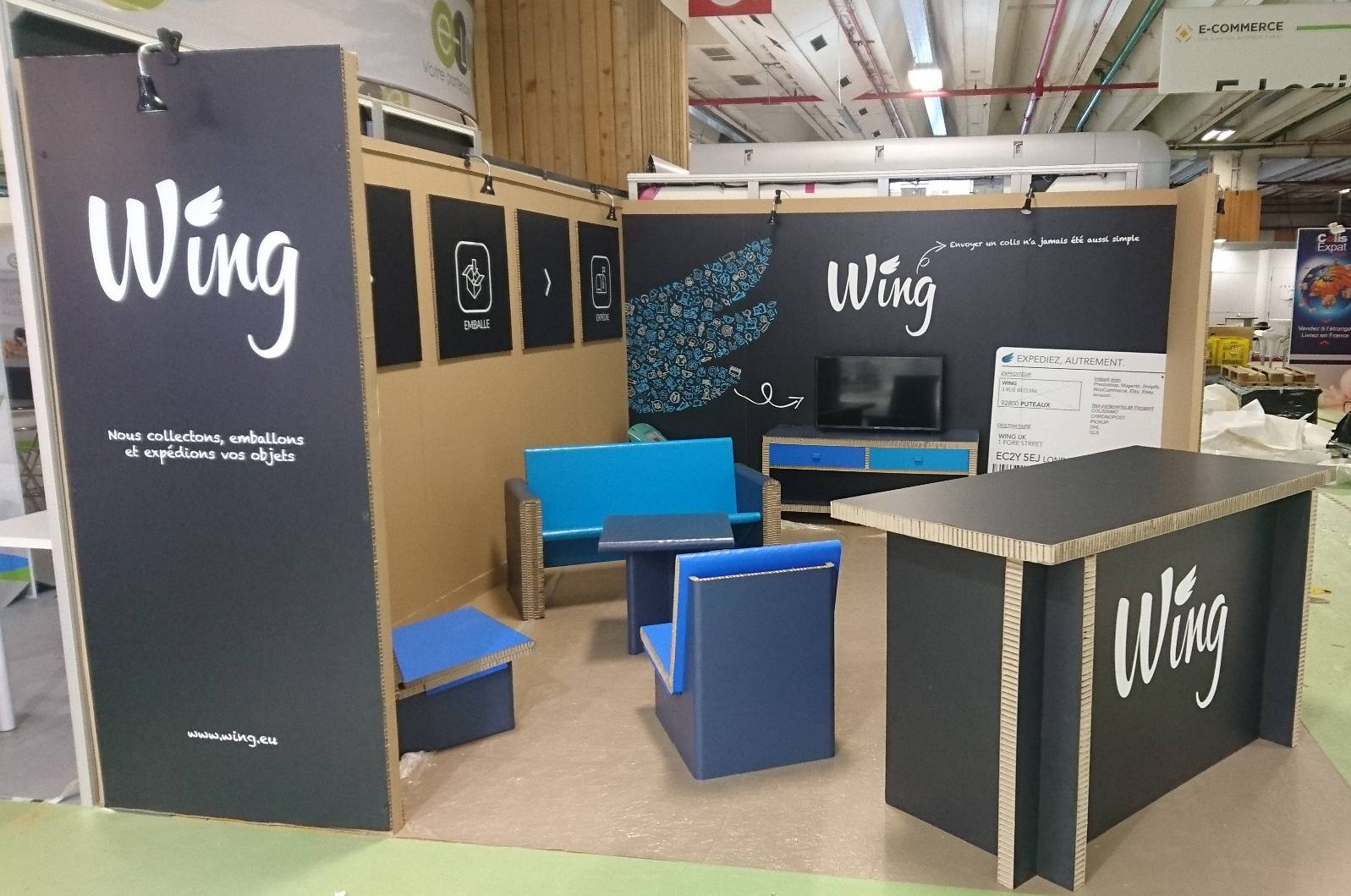 Le catalogue de mobilier en carton, Stands en carton Stand en carton