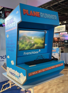 borne d'arcade en carton pour événementiel